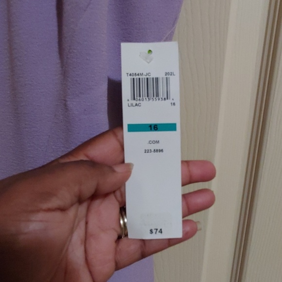 Dress - Picture 3 of 5